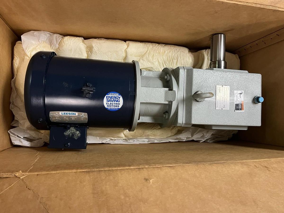 Stober,K505VB0510MR205/180,GEARMOTOR RATIO 51.1 3HP 1740RPM 3PH