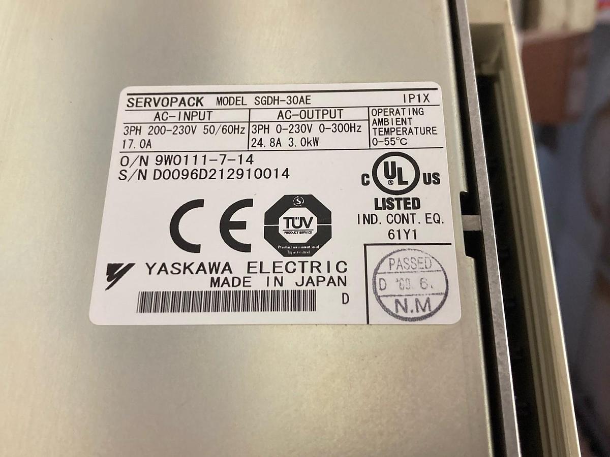 Yaskawa,SGDH-30AE,Servopack AC Drive 3kW 200-230V
