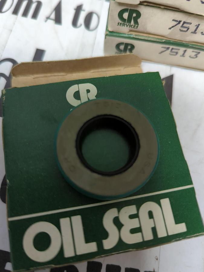 CHICAGO RAWHIDE,7513,OIL SEALS LOT OF 7 NOS