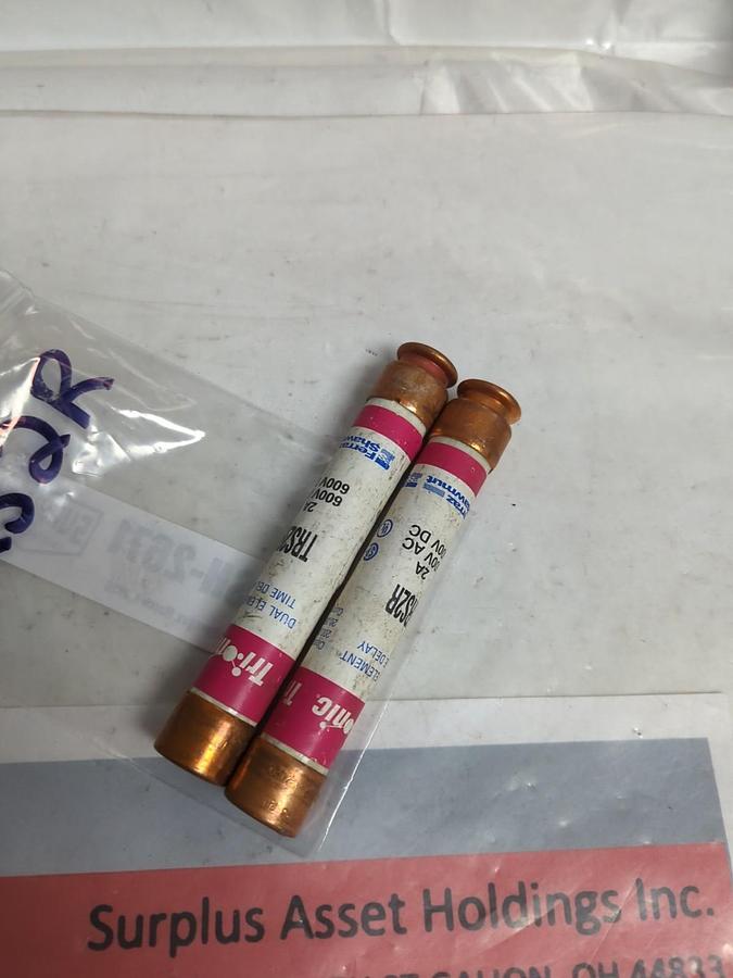Used FERRAZ SHAWMUT,TRS2R,TRI-ONIC 2 AMP FUSE LOT OF 2 PRE-OWNED