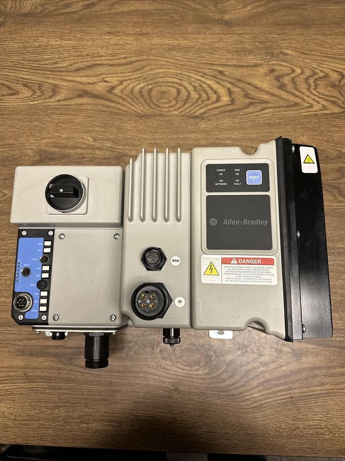 Used Allen Bradley,284G-FVD4POD-10-RRG-CBG-DB1-EMI,ArmorStart Control Module