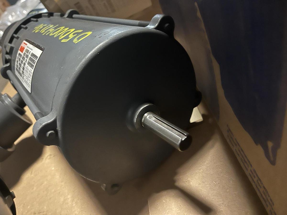 DAYTON,9K888,EXPLOSION PROOF MOTOR XPFC TFU3 3/4HP 1140RPM 3PH 1PH 115/230V 56