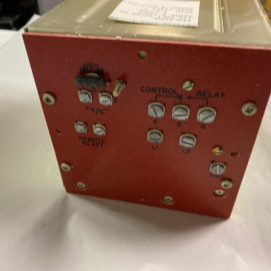 HONEYWELL,R7351A-1056-1,TEMPERATURE CONTROL DIALATROL NOS