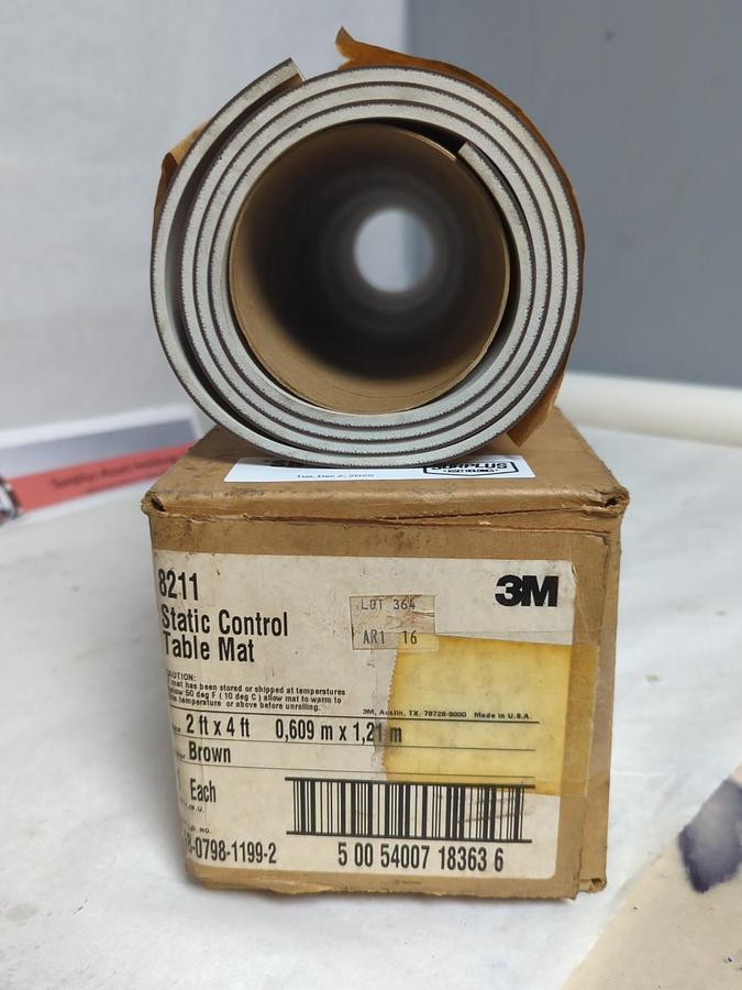 3M,8211,STATIC CONTROL TABLE MAT 2FTX4FT 98-0798-1199-2 NOS