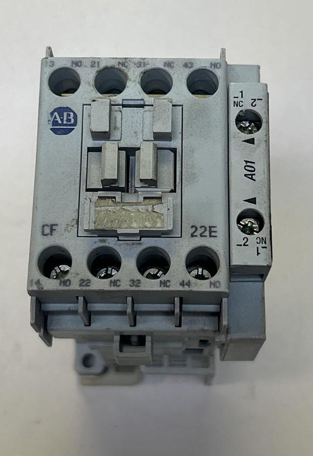 Used ALLEN BRADLEY,700-CF220Z*,CONTACTOR 24VDC COIL