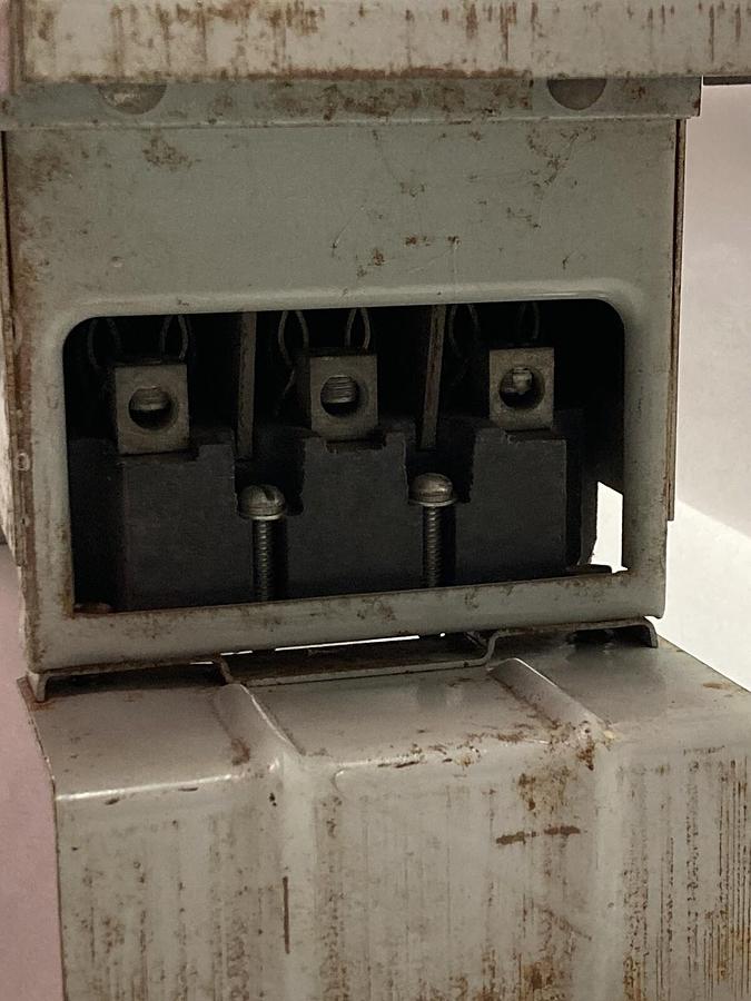 Used ITE Gould,V7B3222,Vacu-Break Panelboard 15Hp 60A 240V