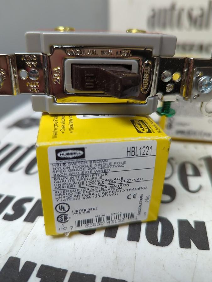 HUBBELL,HBL 1221,SINGLE POLE  TOGGLE SWITCH 20A BACK & SIDE WIRED LOT OF 4