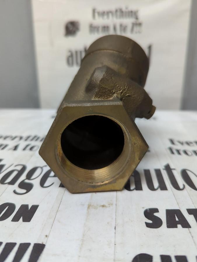NIBCO,NA,SWING CHECK VALVE 200SWP/400CWP 1-1/2 INCH NPT NOS