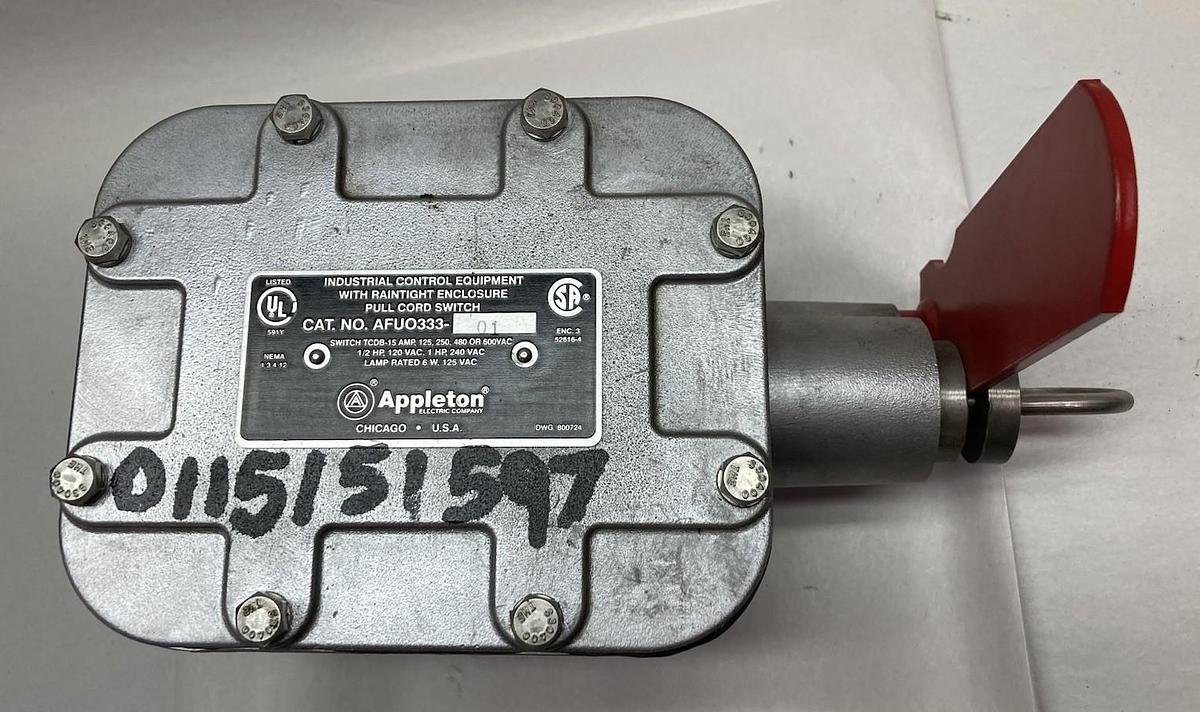 Used Appleton,AFUO333-01,Full Cord Switch 600VAC 15A 1/2Hp