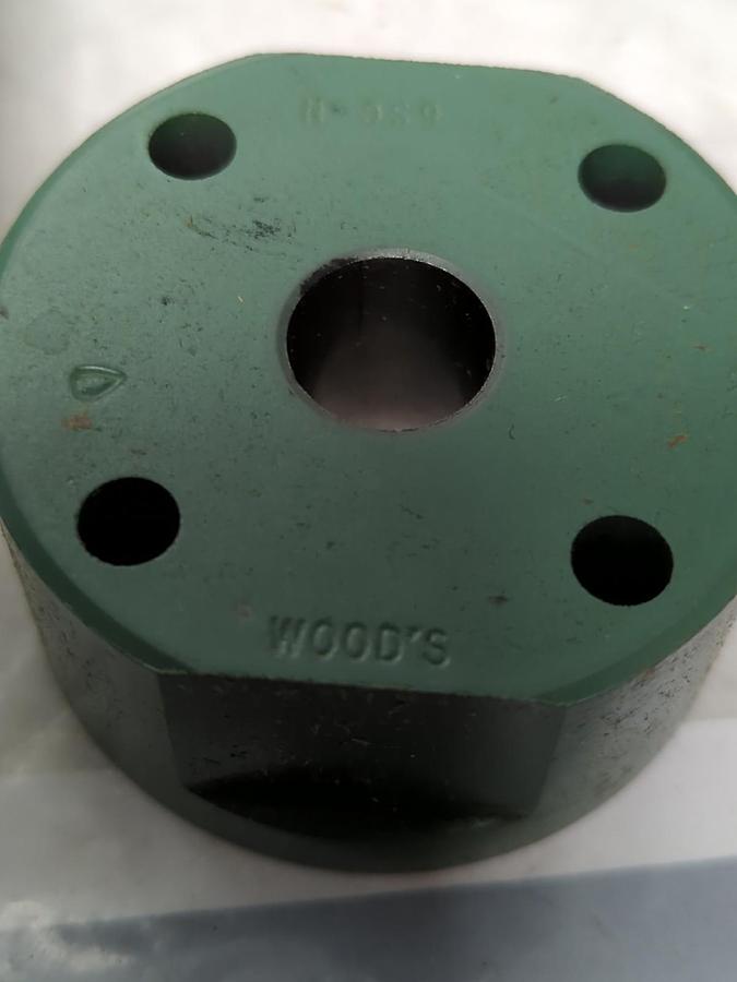 T.B. WOODS,6SCHMP8,SURE-FLEX COUPLING HUB NOS