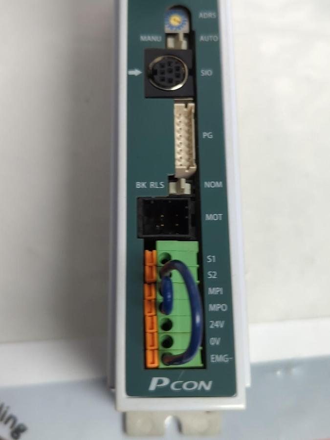 Used IAI CORP,PCON-C-56PI-CC-0-0,POSITION CONTROLLER DC24V 2.2A PRE-OWNED