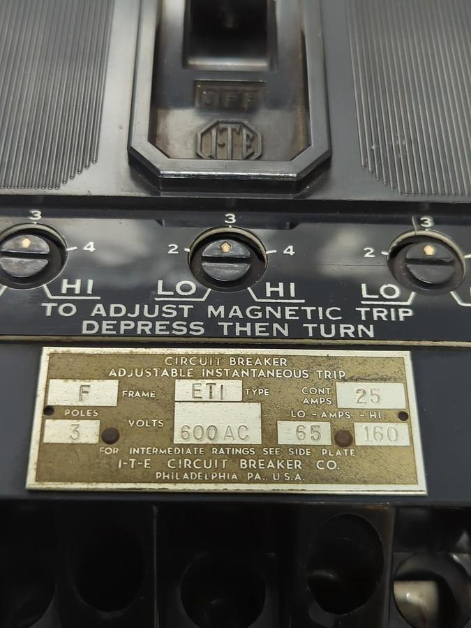 Used I-T-E,ETI,CIRCUIT BREAKER 3-POLE 600AC PRE-OWNED