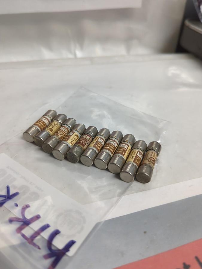 Used COOPER BUSSMANN,KTK-R-30,LIMITRON 30 AMP FUSE LOT OF 10 PRE-OWNED