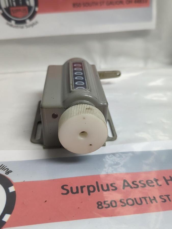 Used VEEDER ROOT,166736-006,SIX DIGIT COUNTER PRE-OWNED