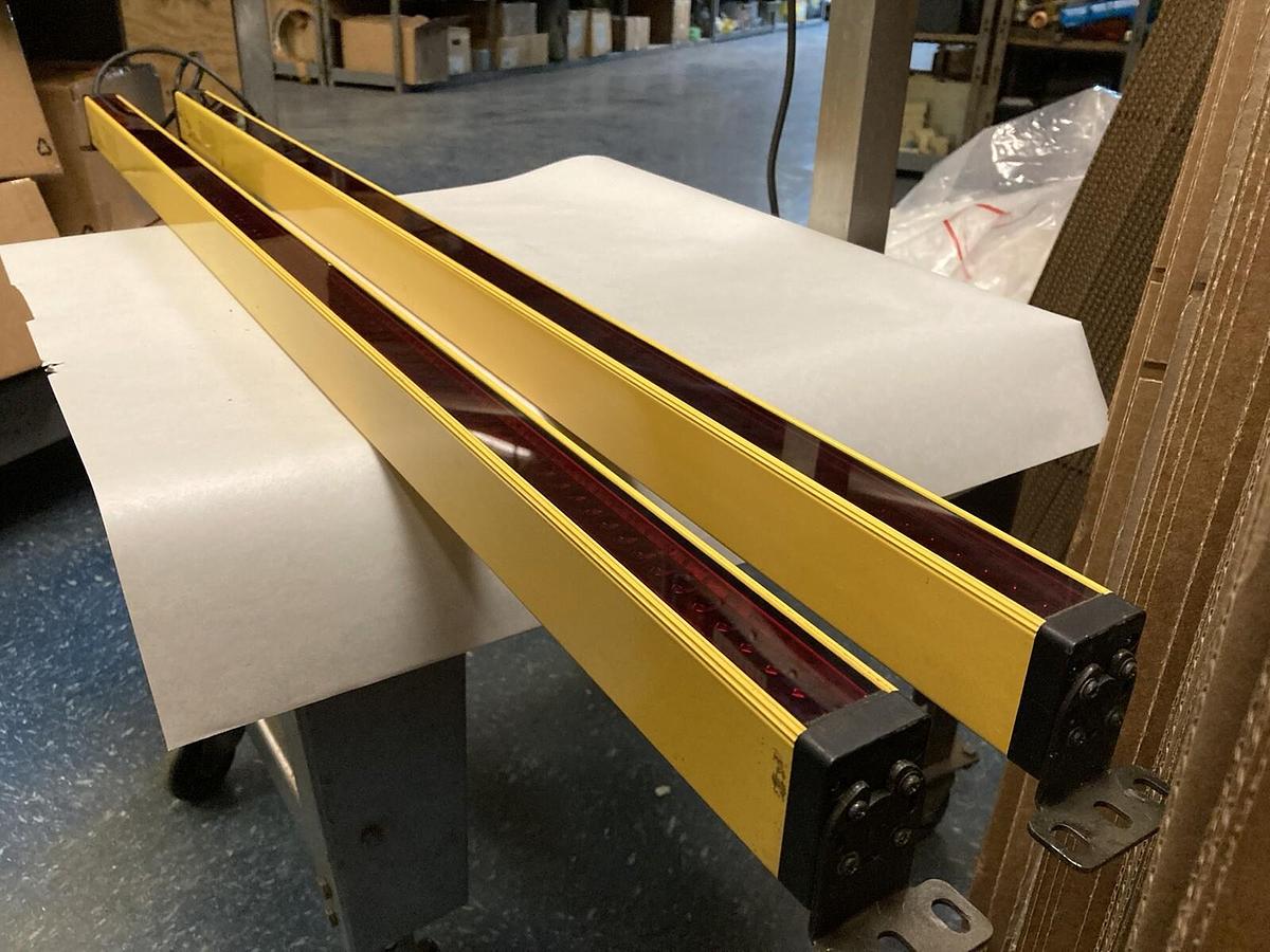 Used STI,MS46SR-20-1130-Q1-R-NO-FP,Receiver with MS46-20-1130-Q1-X Transmitter