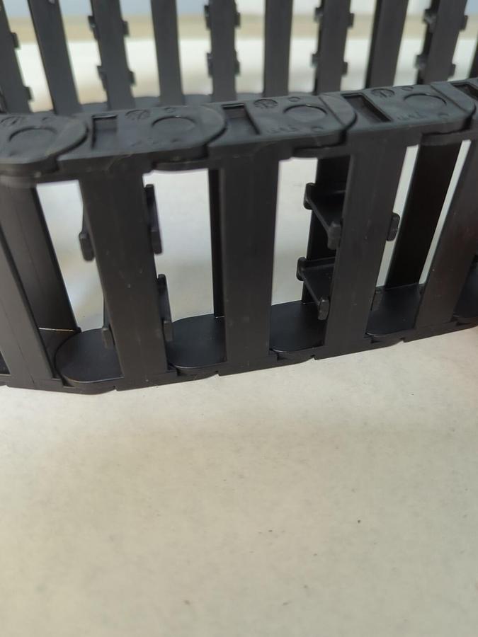 IGUS E-KETTE DERIES,10 CHAIN,TRACK CABLE 10.5.075.0  34 LINK NOS