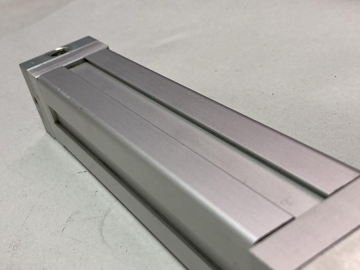 Used Numatics,SF-540387-1,Pneumatic Cylinder 1-1/8 5.250