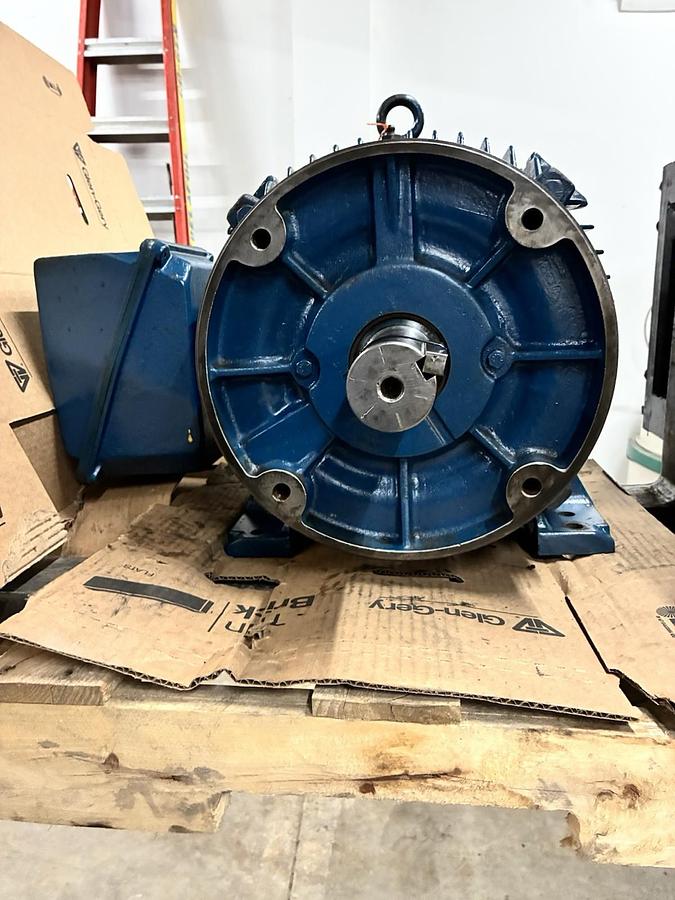 Used SIEMENS,PE-21 PLUS,RGZESD CHEMICAL DUTY INDUCTION MOTOR 30HP 1180RPM 3PH 326T