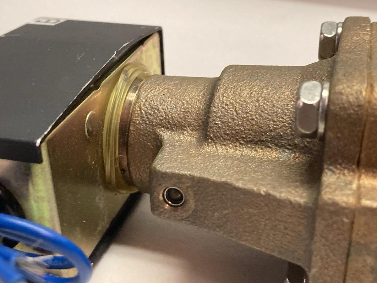 CKD,AP1X,Solenoid Valve 100V 50/60Hz Water 0.05-2 MPa