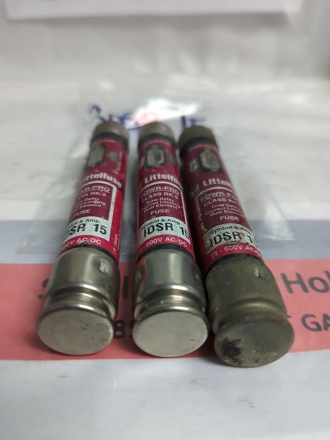 Used LITTELFUSE,IDSR15,INDICATOR 15 AMP FUSE LOT OF 3 PRE-OWNED
