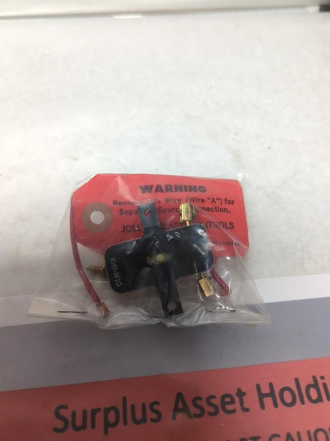 JOSLYN CLARK,KHP-M10,AUXILIARY CONTACT WITH SCREWS BRACKET AND WIRE  NOS