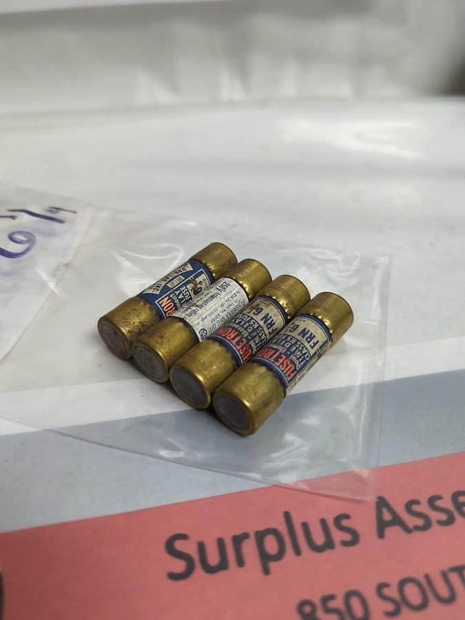 Used COOPER BUSSMANN,FRN-6-1/4,FUSETRON 6-1/4 AMP FUSE LOT OF 4 PRE-OWNED