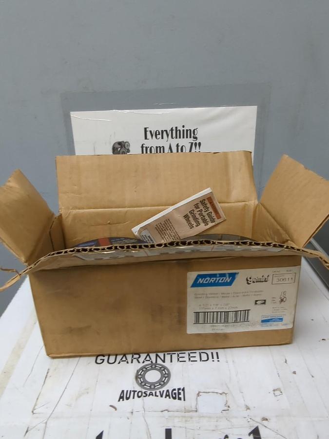 NORTON GEMINI,30611,4-1/2 INCH X 1/4 INCH X 7/8 INCH GRINDING WHEEL LOT OF 18