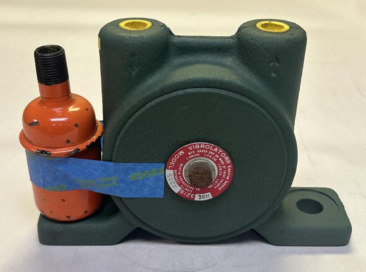 Used VIBROLATOR,SUCV,VIBRATION INDUCER 38M