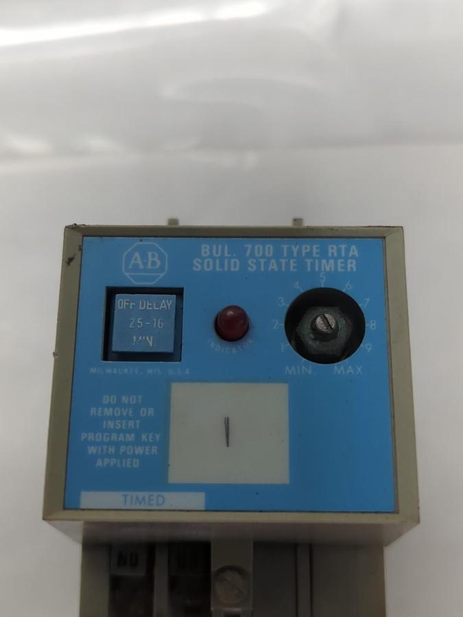 Used ALLEN BRADLEY,700-RTA99V000AQ,SERIES B SOLID STATE TIMING RELAY 110-120VAC 50/60