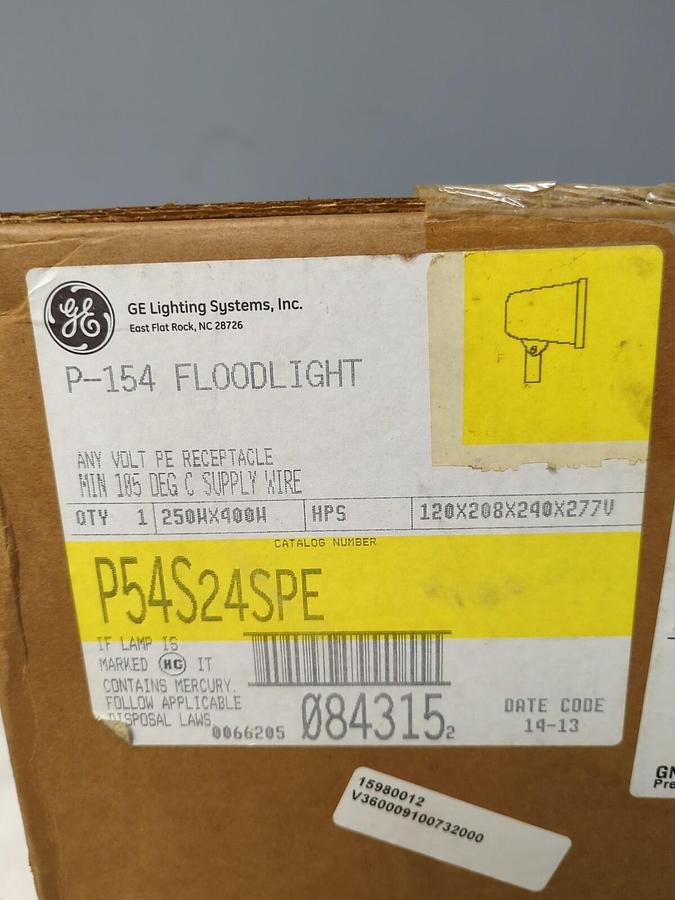 G.E. LIGHTING,P-154,FLOODLIGHT 120X208X240X277V SEALED UNOPENED BOX