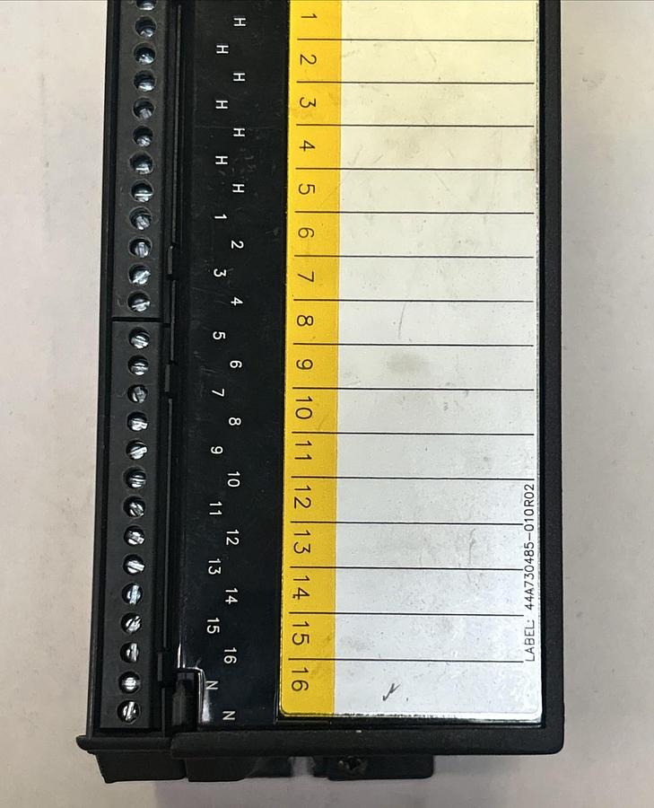 Used GE FANUC,IC660BBD110,GENIUS BLOCK I/O MODULE USED