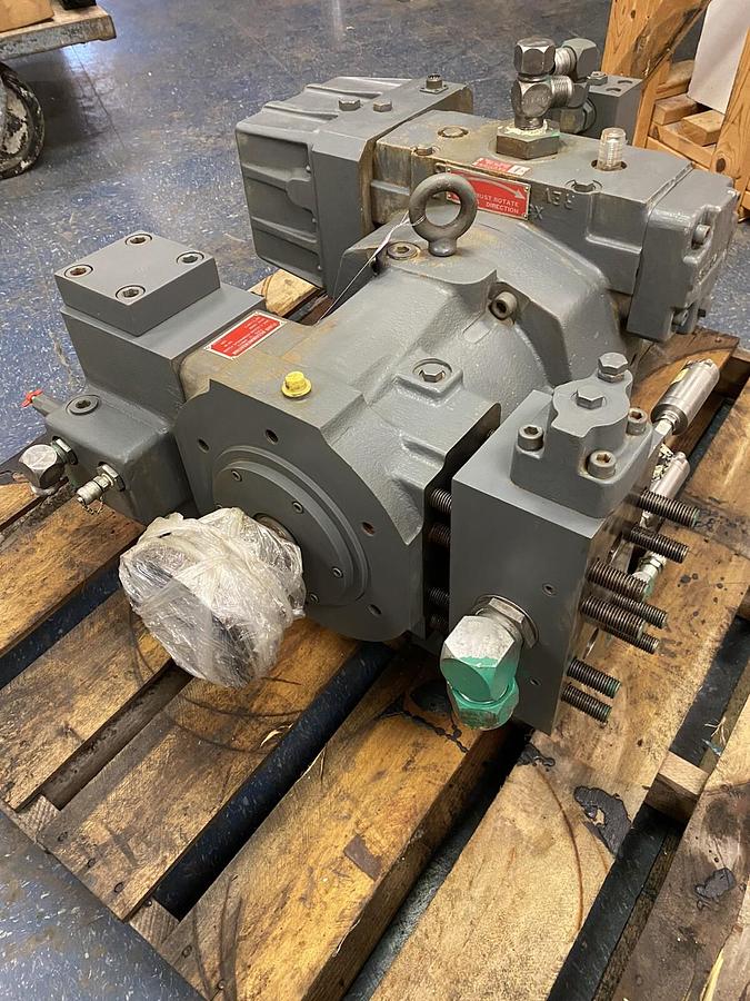 Used OILGEAR,PVLKVL-170-NVA-BB/G,HYDRAULIC OIL PUMP PVL REFURBISHED