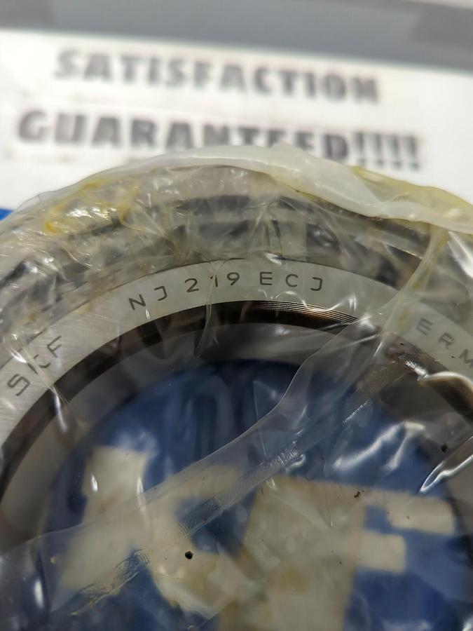 SKF,NJ 219 ECJ,CYLINDRICAL ROLLER BEARING 95MM BORE NOS