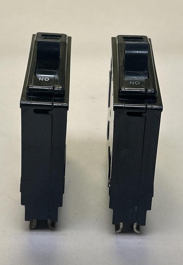 Used SQUARE D,QO120,CIRCUIT BREAKER 20A 120/240V 1P LOT OF 2