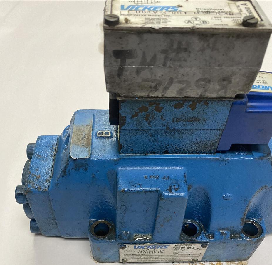 Used Vickers,DG4V30BLMWB40,Directional Control Valve