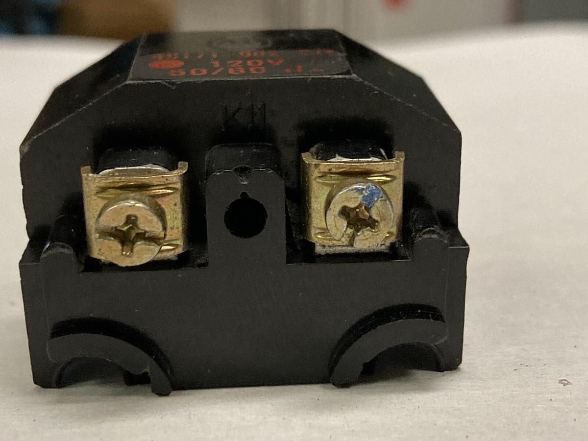 Used Allen Bradley,40171-002-01,Pilot Light Transformer 120 Volts 50/60 HZ