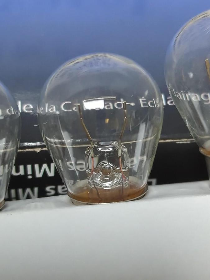 Used EIKO,1156,REPLACES 1073 INDICATOR LAMPS BOX OF 10 NOS