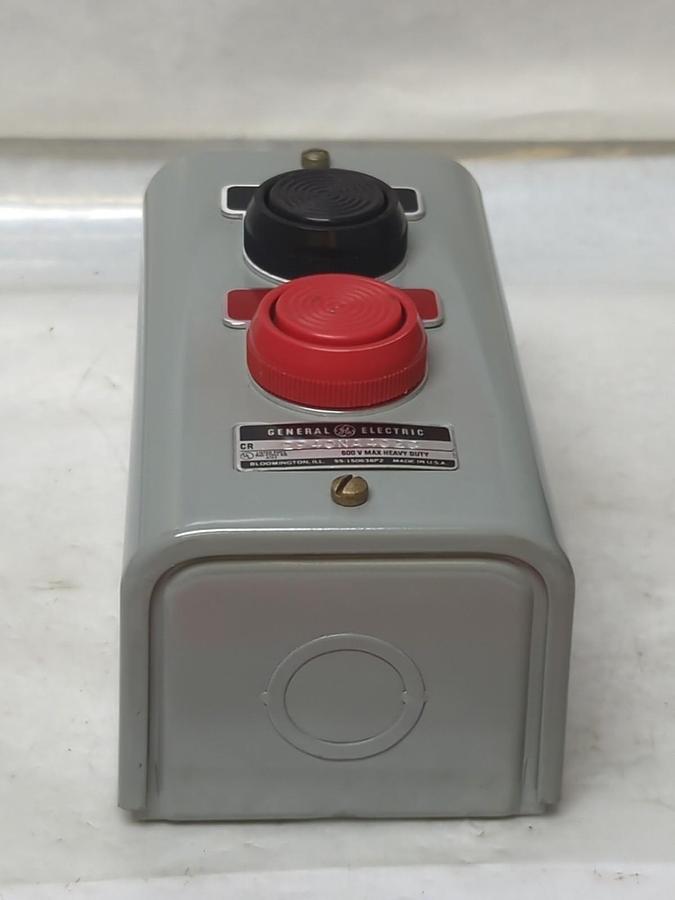 GENERAL ELECTRIC,CR2940NA402C,START/STOP  CONTROL STATION PUSHBUTTON 600V MAX