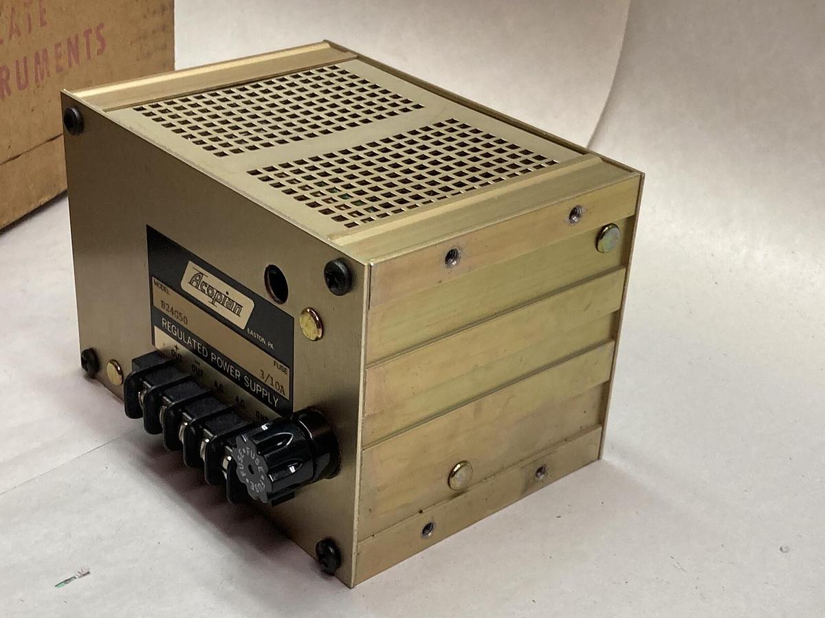 Acopian,B24G50,Regulated Power Supply 3/10A