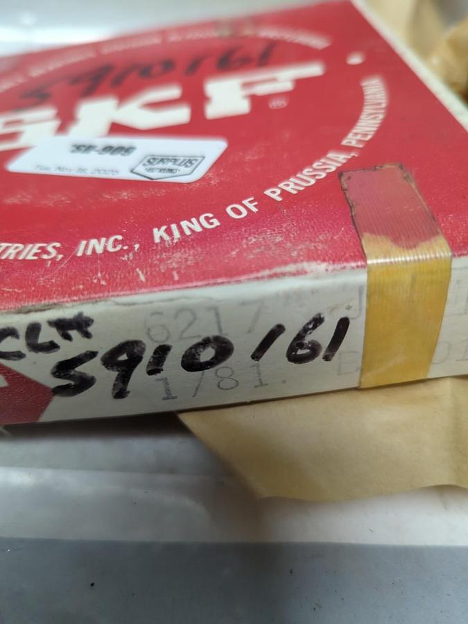 SKF,6217,DEEP GROOVE BALL BEARING NOS