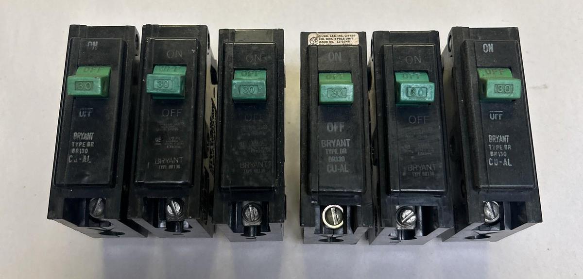 Used BRYANT,BR130,CIRCUIT BREAKER 30A 120/240V 1P LOT OF 6