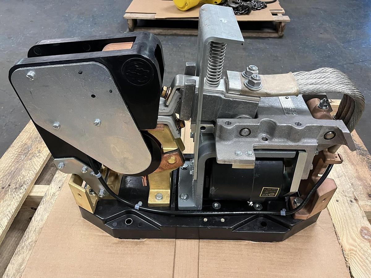 SQUARE D,7004-MK03-115,SIZE 8 DC CONTACTOR 1350A COIL 115VDC