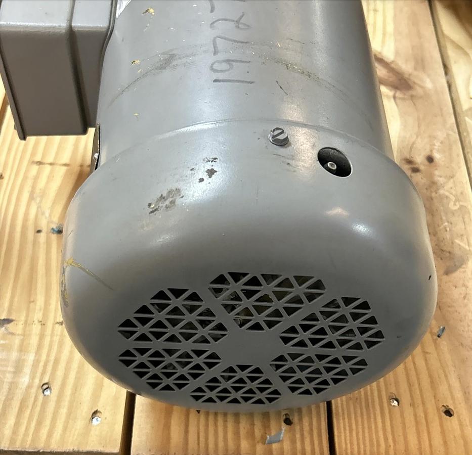 Used BALDOR,EM3607,SUPER-E MOTOR 1.5HP 1165RPM 230/460V 3PH 184 FRAME