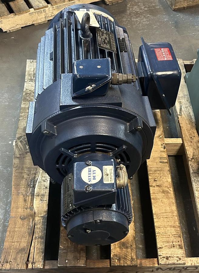Used MARATHON,PVL324THFPA8038-0000-37,BLUE MAX MOTOR 40HP 230/460V 1770RPM 3PH 324TC