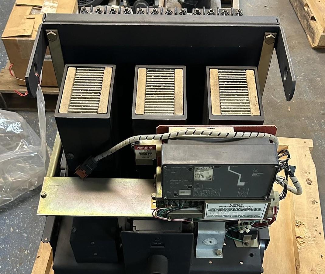 Used WESTINGHOUSE,DB-50,AIR CIRCUIT BREAKER 1600A W/ TRIP UNIT PR6A06A060