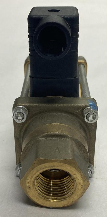 Used Co-Ax,MK102C116VPB1/2P2A,Two-Way Coaxial Valve