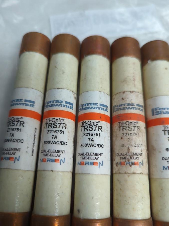 Used FERRAZ SHAWMUT,TRS-7R,CURRENT LIMITING 7 AMP FUSE LOT OF 5 PRE-OWNED