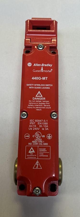 Used ALLEN BRADLEY,440G-MT47080,GUARDLOCK SAFETY SWITCH