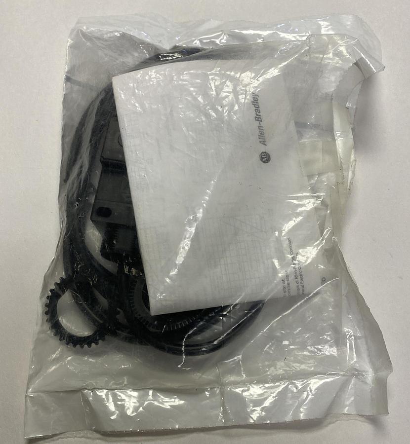 Used ALLEN BRADLEY,42GRF-9000,SER A PHOTOSWITCH FIBER OPTIC INFRARED SENSOR NEW