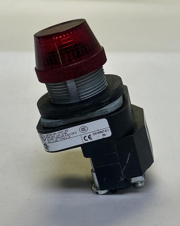 ALLEN BRADLEY,800T-P16,RED PILOT LIGHT NOS